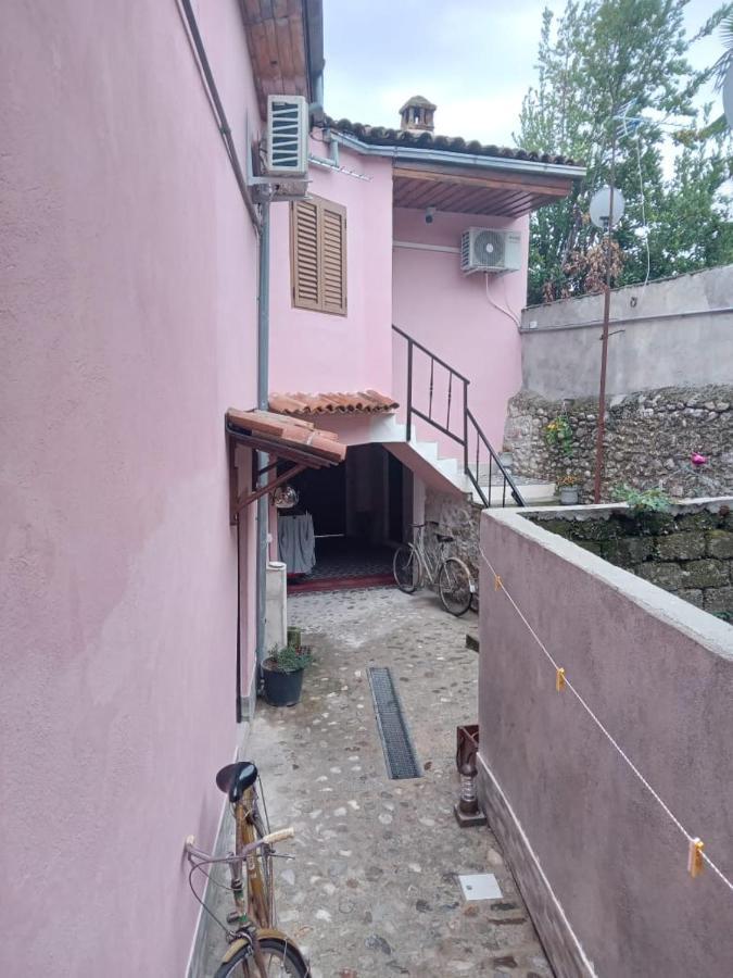 Rooms For Rent Shkoder Exterior photo